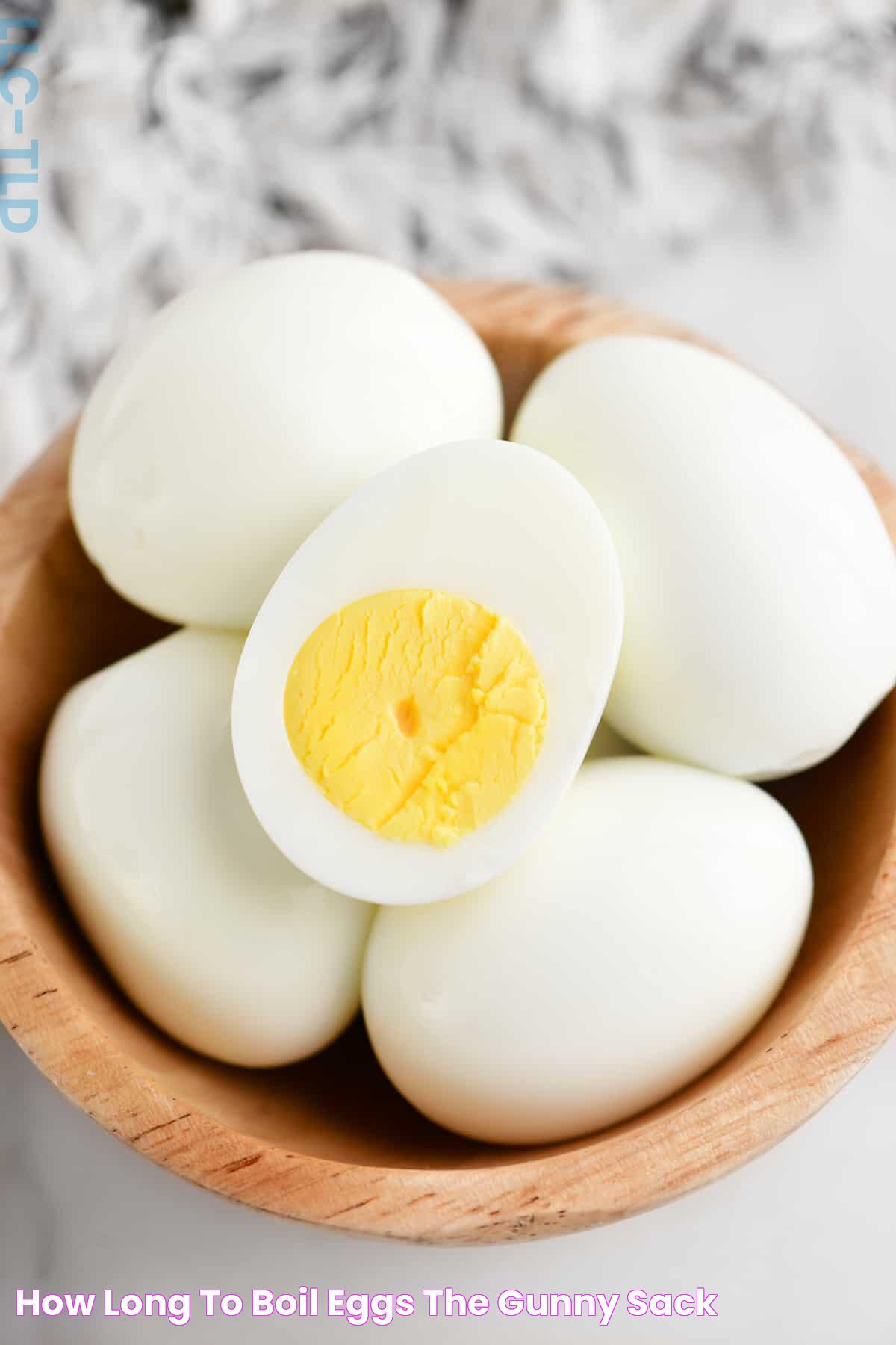 Perfectly Boiling Eggs For Egg Salad: A Guide To Timing And Techniques