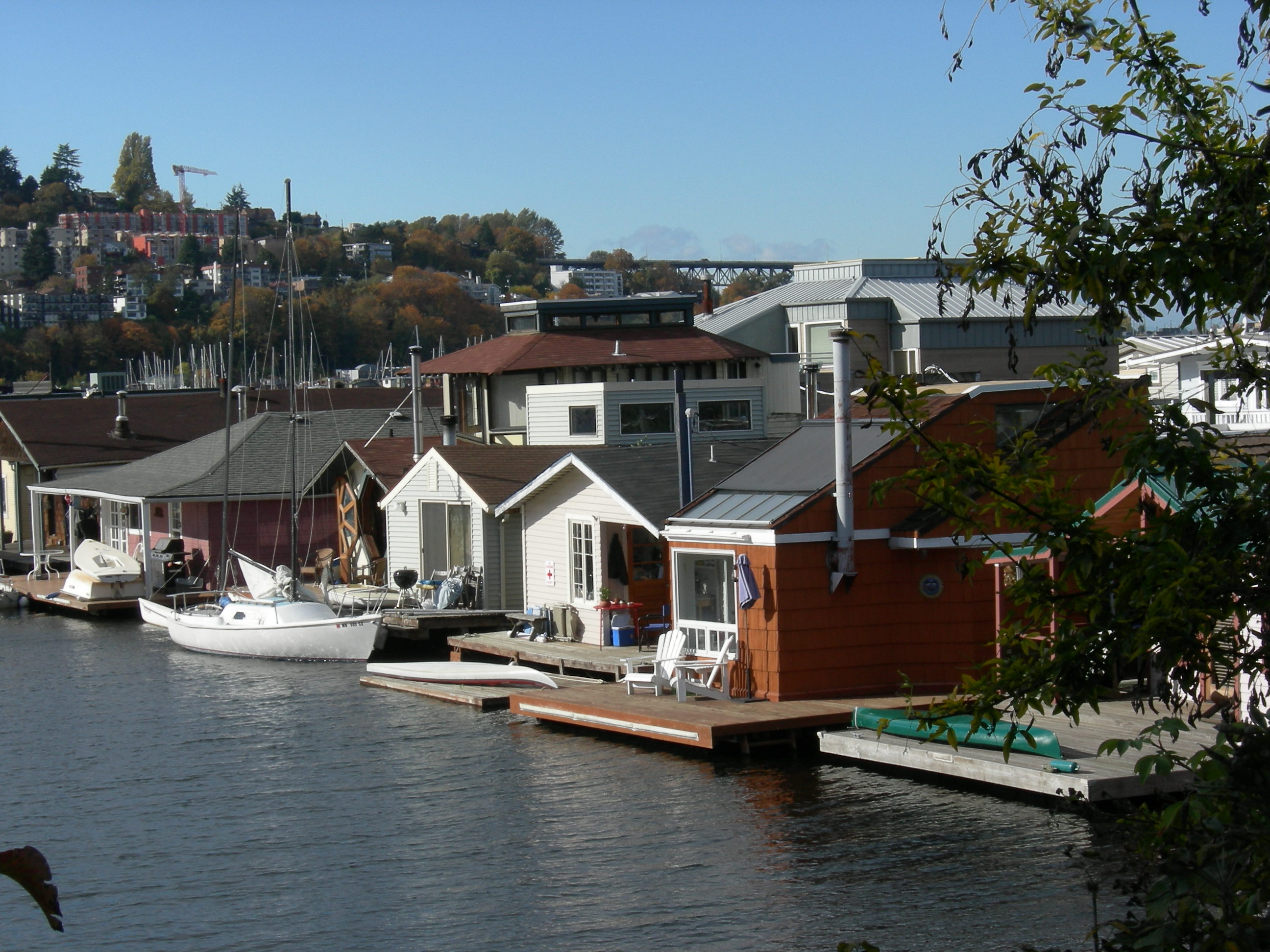 FileSeattle Eastlake floating homes 03.jpg