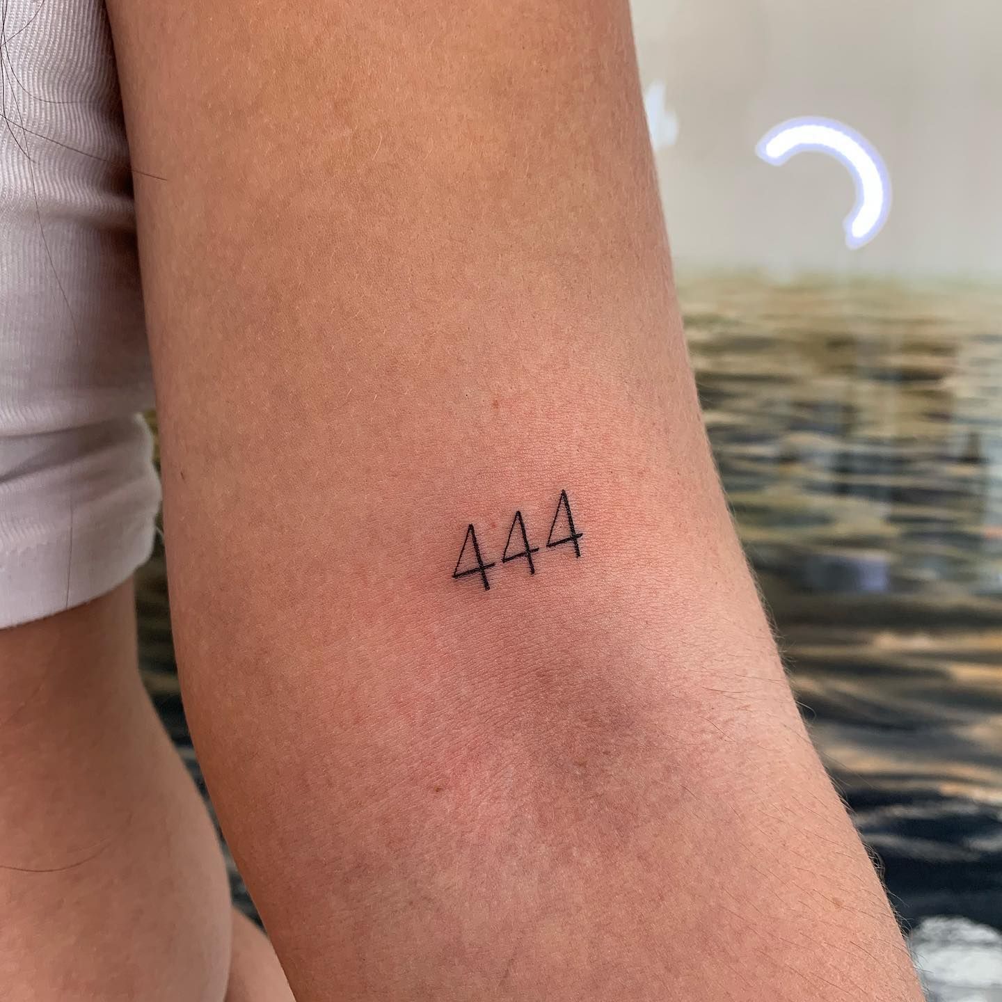 444 Significado: The Profound Meaning Behind This Angel Number