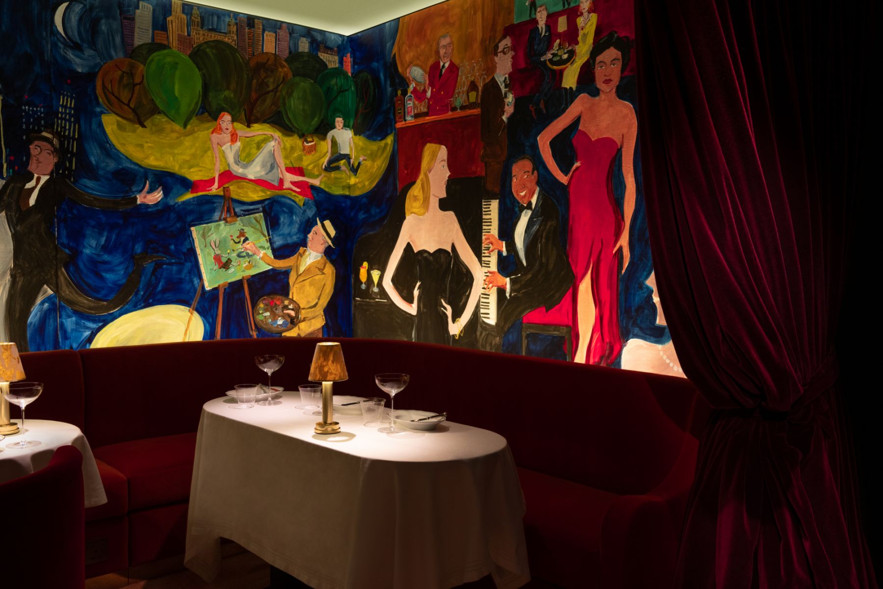 A Timeless Experience At Cafe Carlyle: Dining, Music, And More